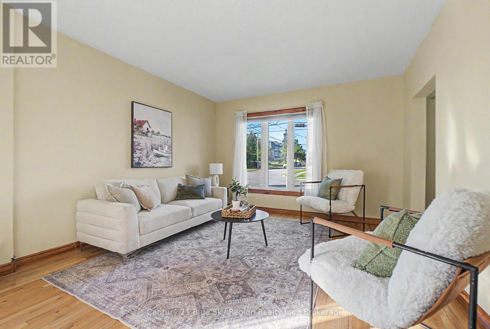 496 First Avenue E, North Bay, Ontario  P1B 1K3 - Photo 11 - X13752444