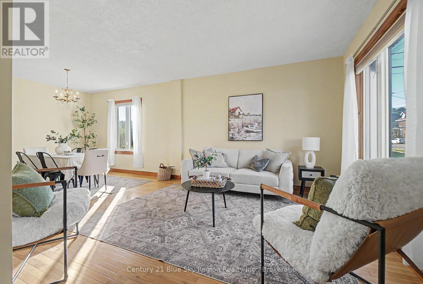 496 First Avenue E, North Bay, Ontario  P1B 1K3 - Photo 12 - X13752444