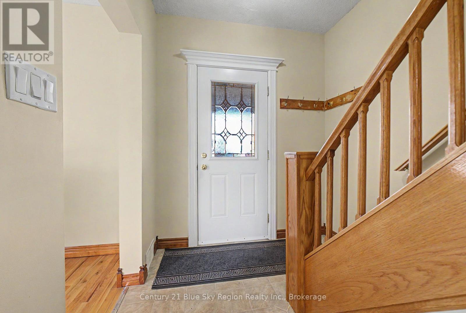 496 First Avenue E, North Bay, Ontario  P1B 1K3 - Photo 2 - X13752444