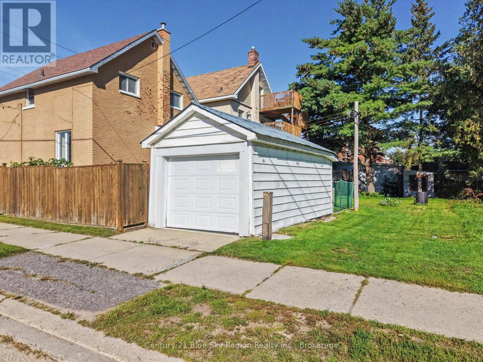 496 First Avenue E, North Bay, Ontario  P1B 1K3 - Photo 31 - X13752444