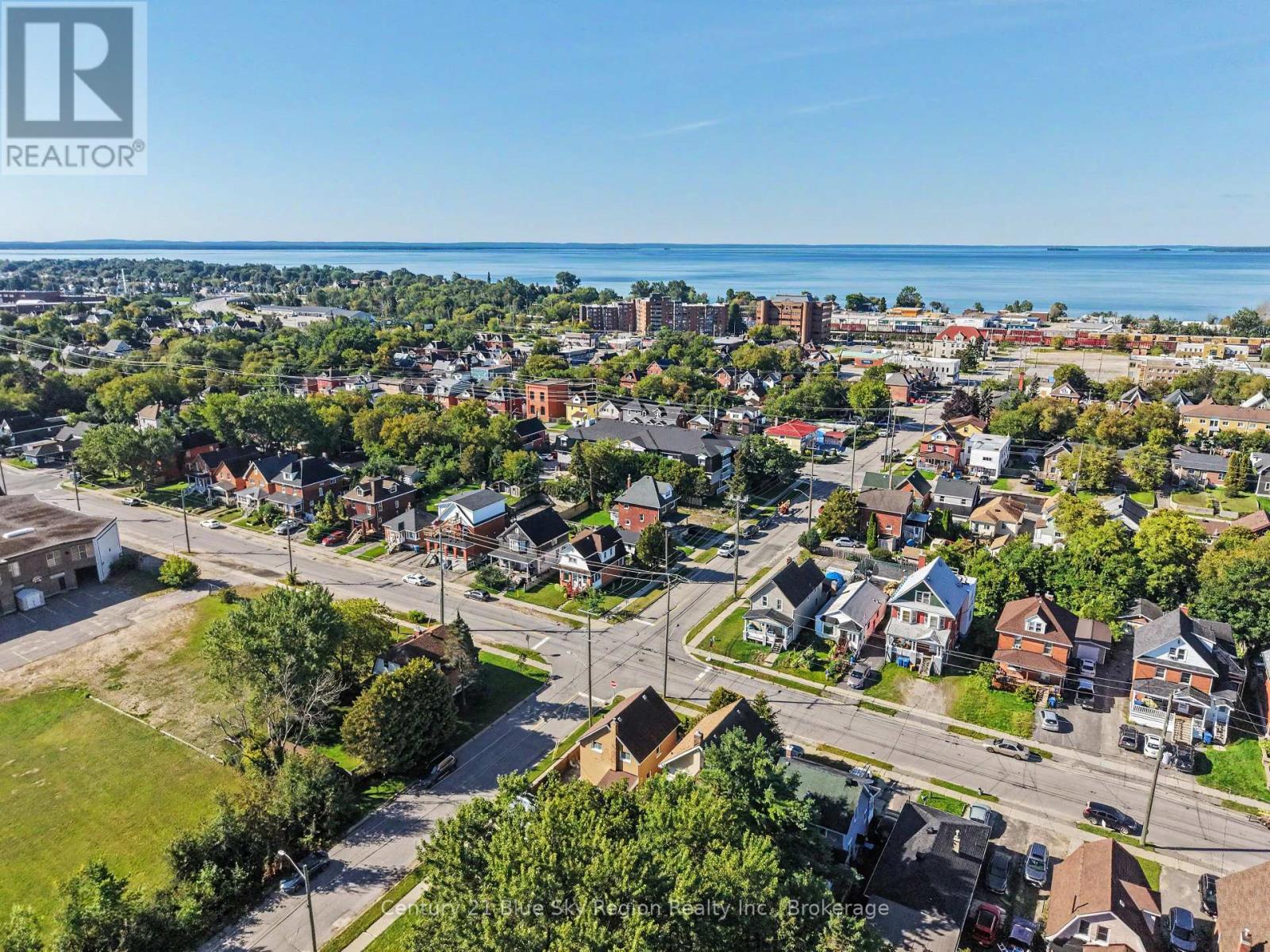 496 First Avenue E, North Bay, Ontario  P1B 1K3 - Photo 36 - X13752444