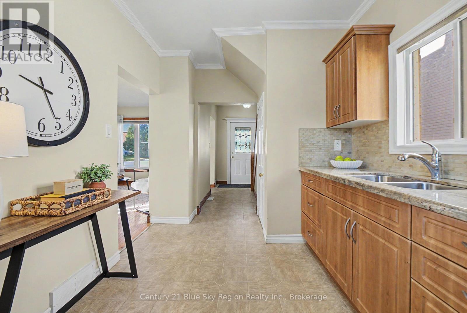 496 First Avenue E, North Bay, Ontario  P1B 1K3 - Photo 6 - X13752444