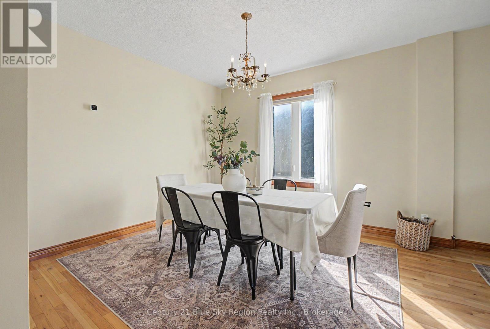 496 First Avenue E, North Bay, Ontario  P1B 1K3 - Photo 7 - X13752444