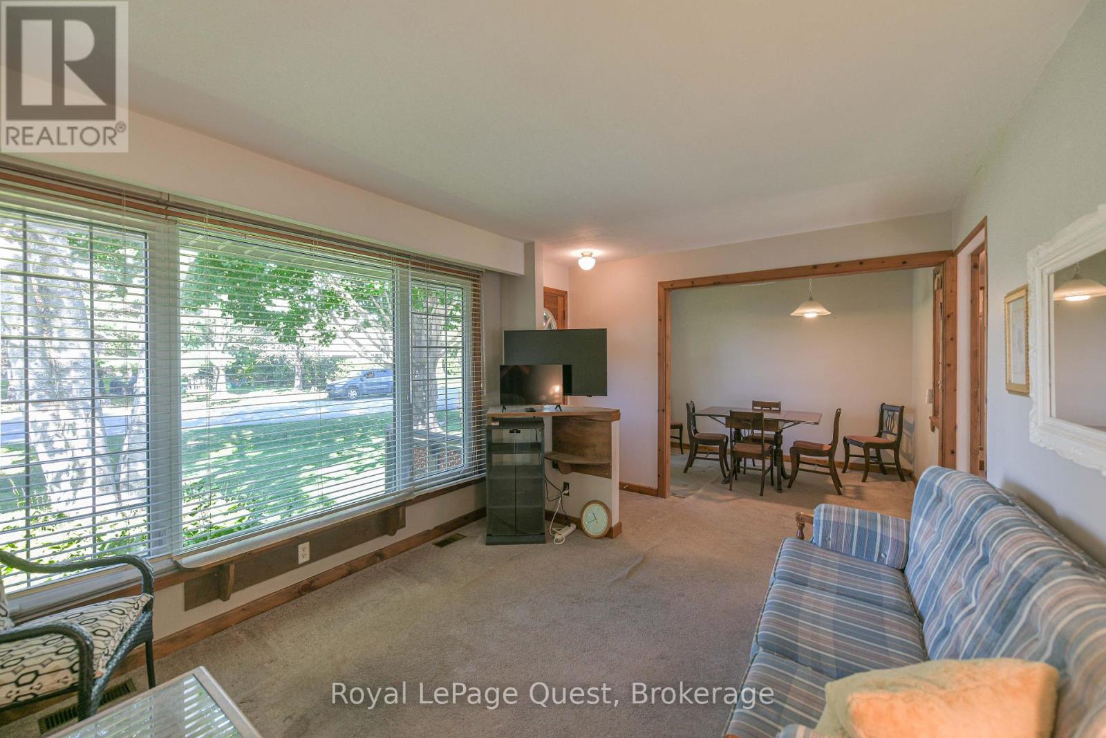 17 Hughes Road E, Orillia, Ontario  L3V 2L9 - Photo 12 - S13752344