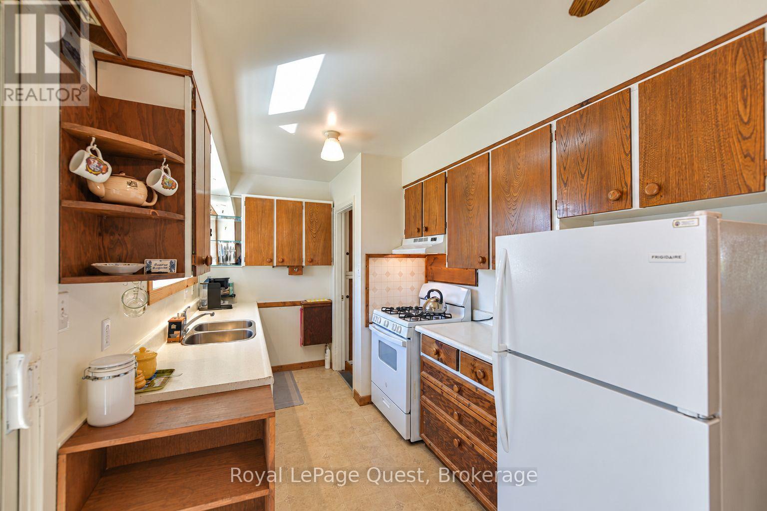 17 Hughes Road E, Orillia, Ontario  L3V 2L9 - Photo 13 - S13752344
