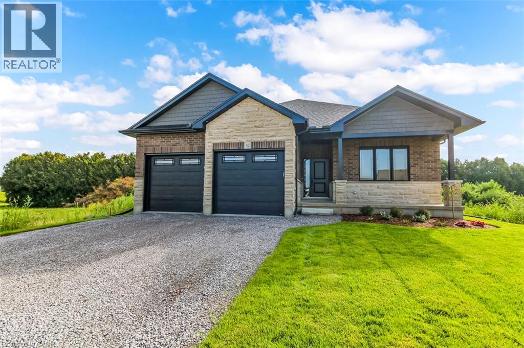 42 Duchess Drive, Delhi, Ontario  N4B 0B3 - Photo 2 - 40860890