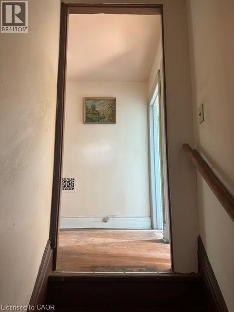143 Elgin Street, Hamilton, Ontario  L8L 4Y1 - Photo 8 - 40860347