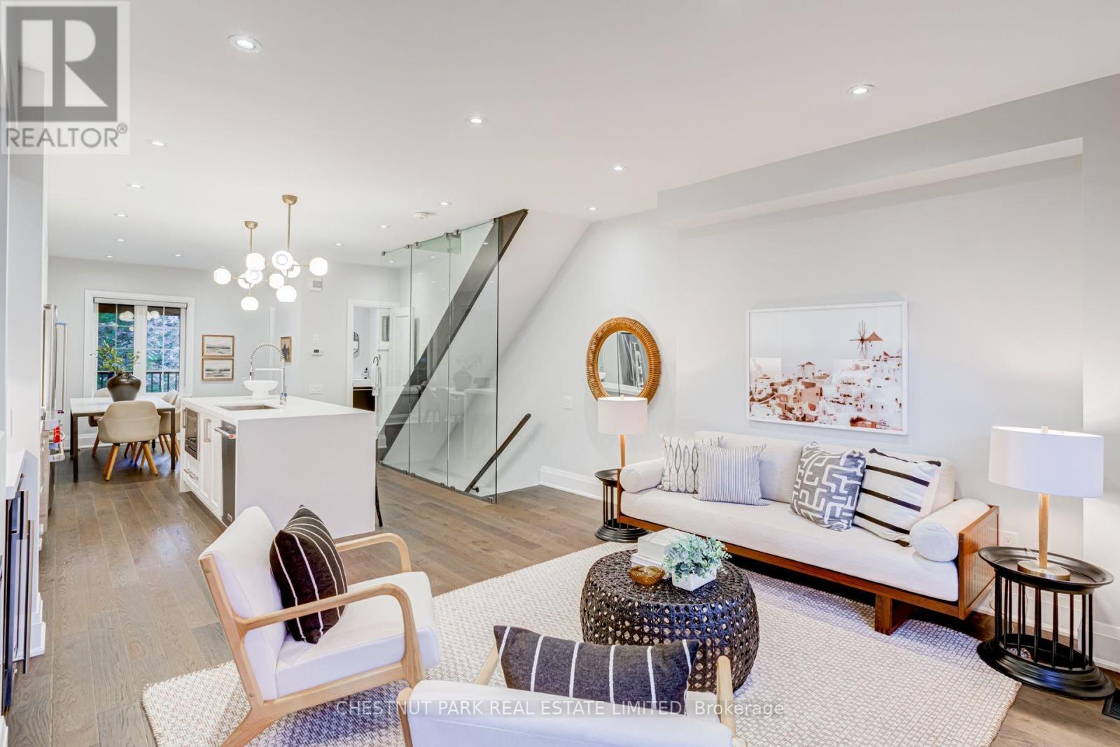 209 Atlas Avenue, Toronto, Ontario  M6C 3P6 - Photo 15 - C13752386