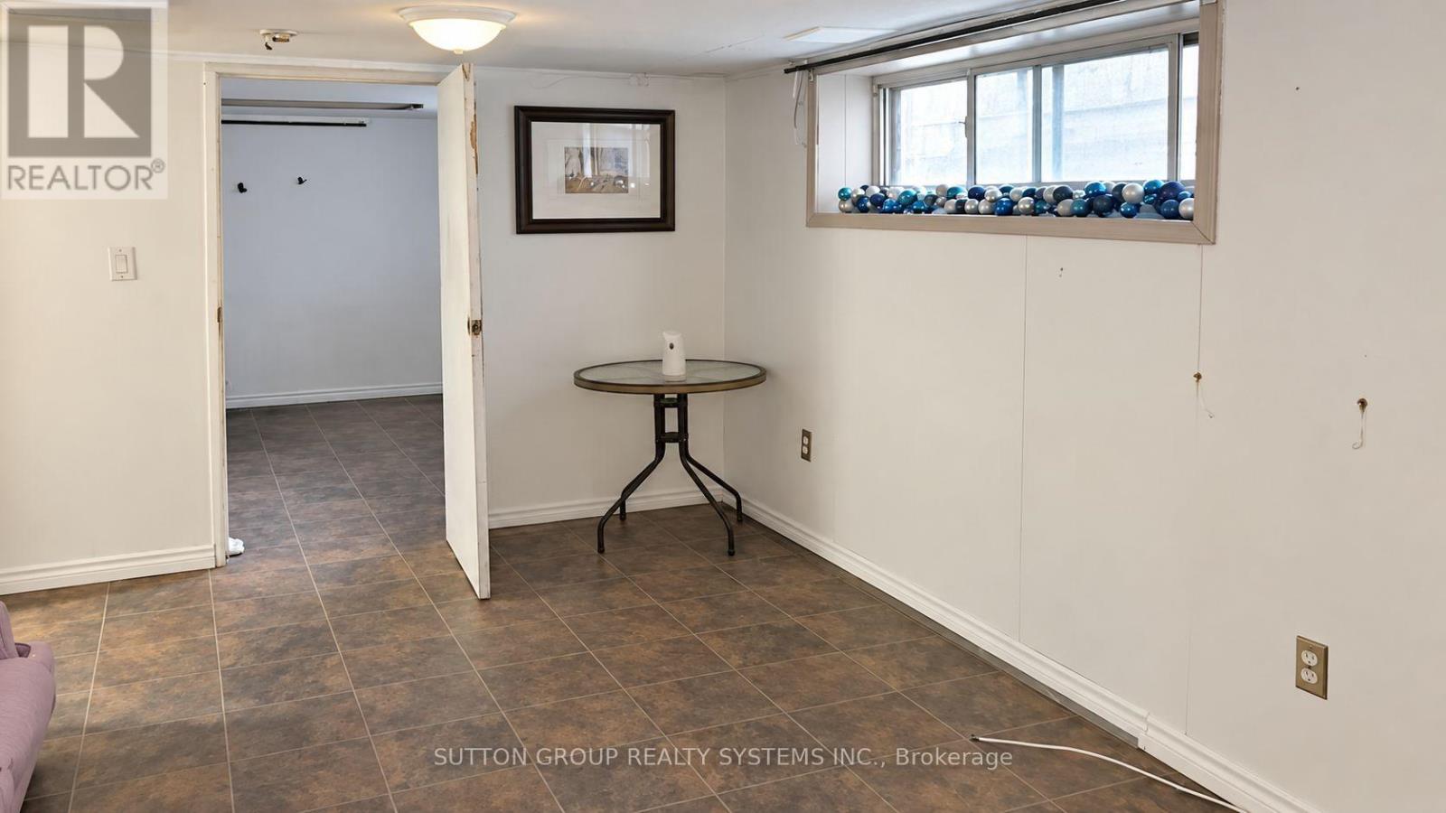 1139 Dovercourt Road, Toronto, Ontario  M6H 2Y1 - Photo 11 - C13752436