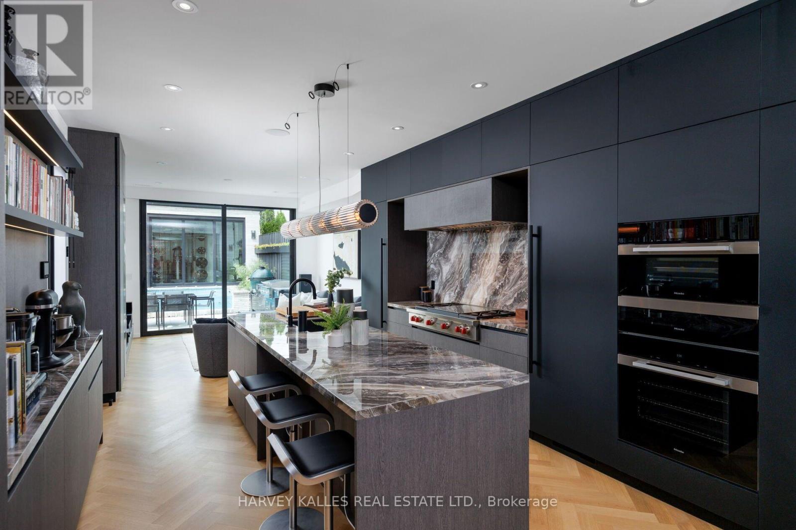 22 Foxley Street, Toronto, Ontario  M6J 1R1 - Photo 10 - C13752484
