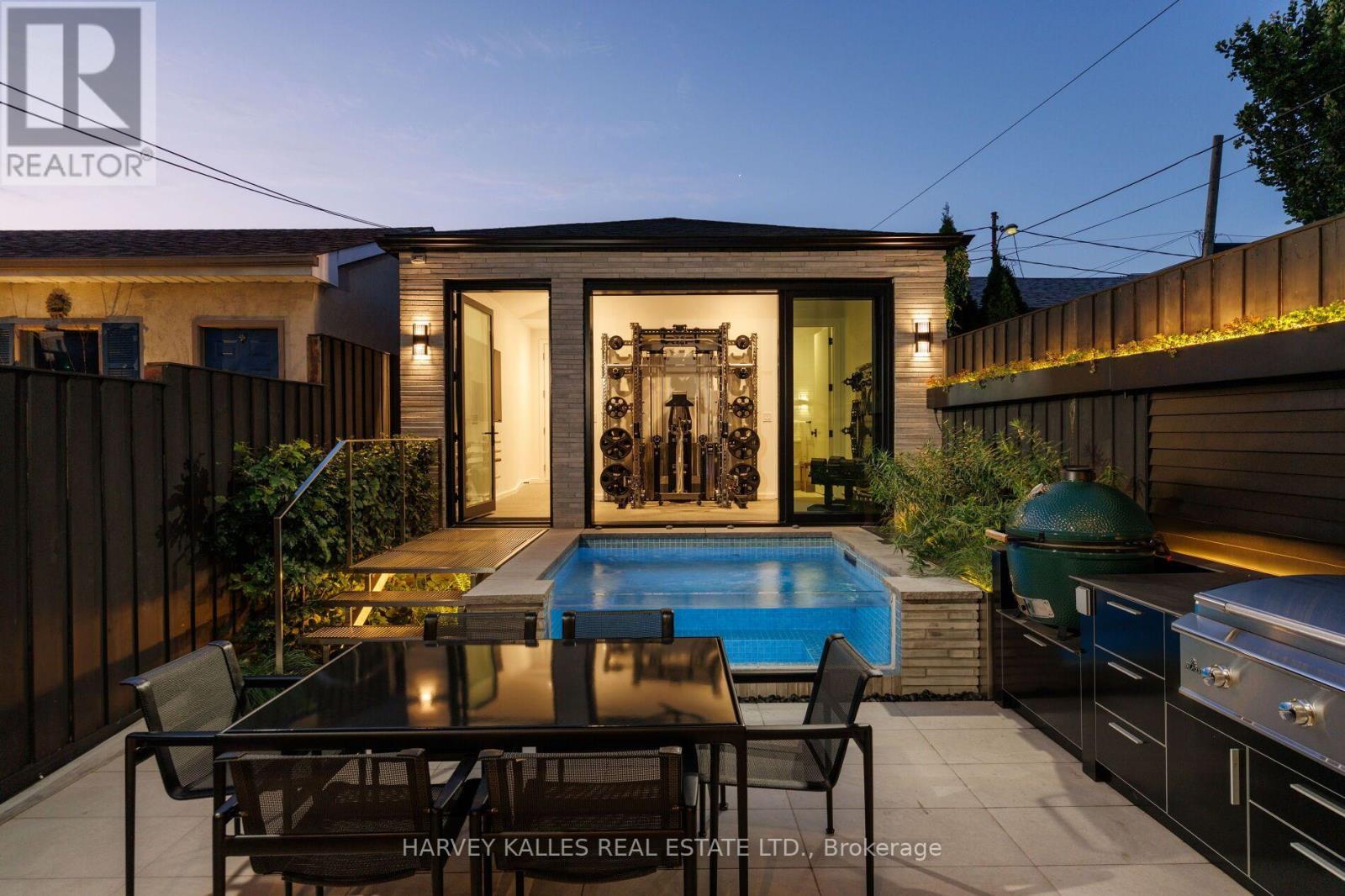 22 Foxley Street, Toronto, Ontario  M6J 1R1 - Photo 18 - C13752484