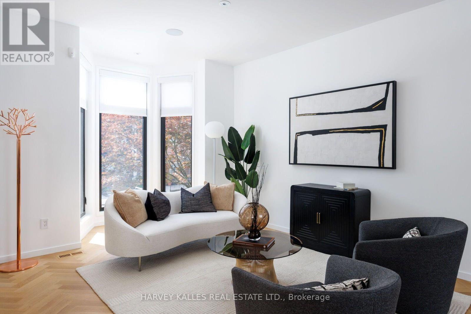 22 Foxley Street, Toronto, Ontario  M6J 1R1 - Photo 5 - C13752484
