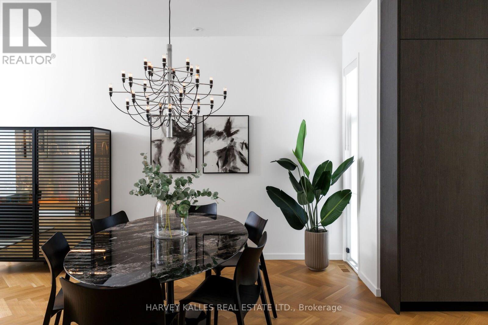 22 Foxley Street, Toronto, Ontario  M6J 1R1 - Photo 7 - C13752484