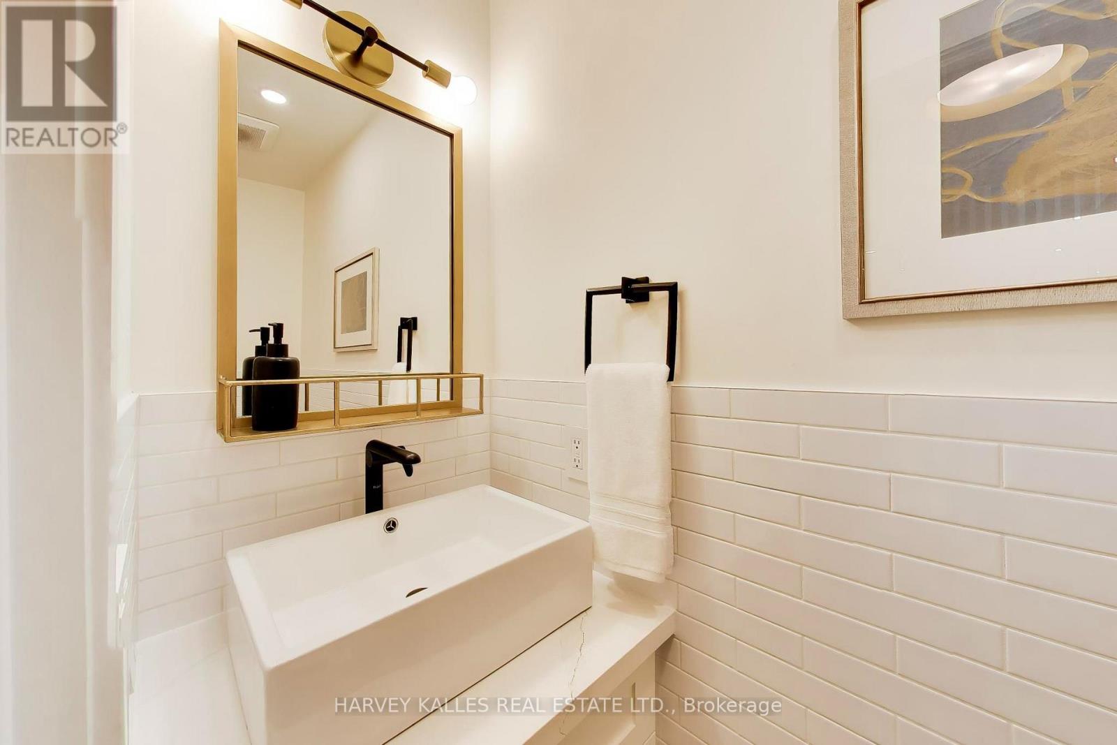 287 Yonge Boulevard, Toronto, Ontario  M5M 3J1 - Photo 14 - C13752498