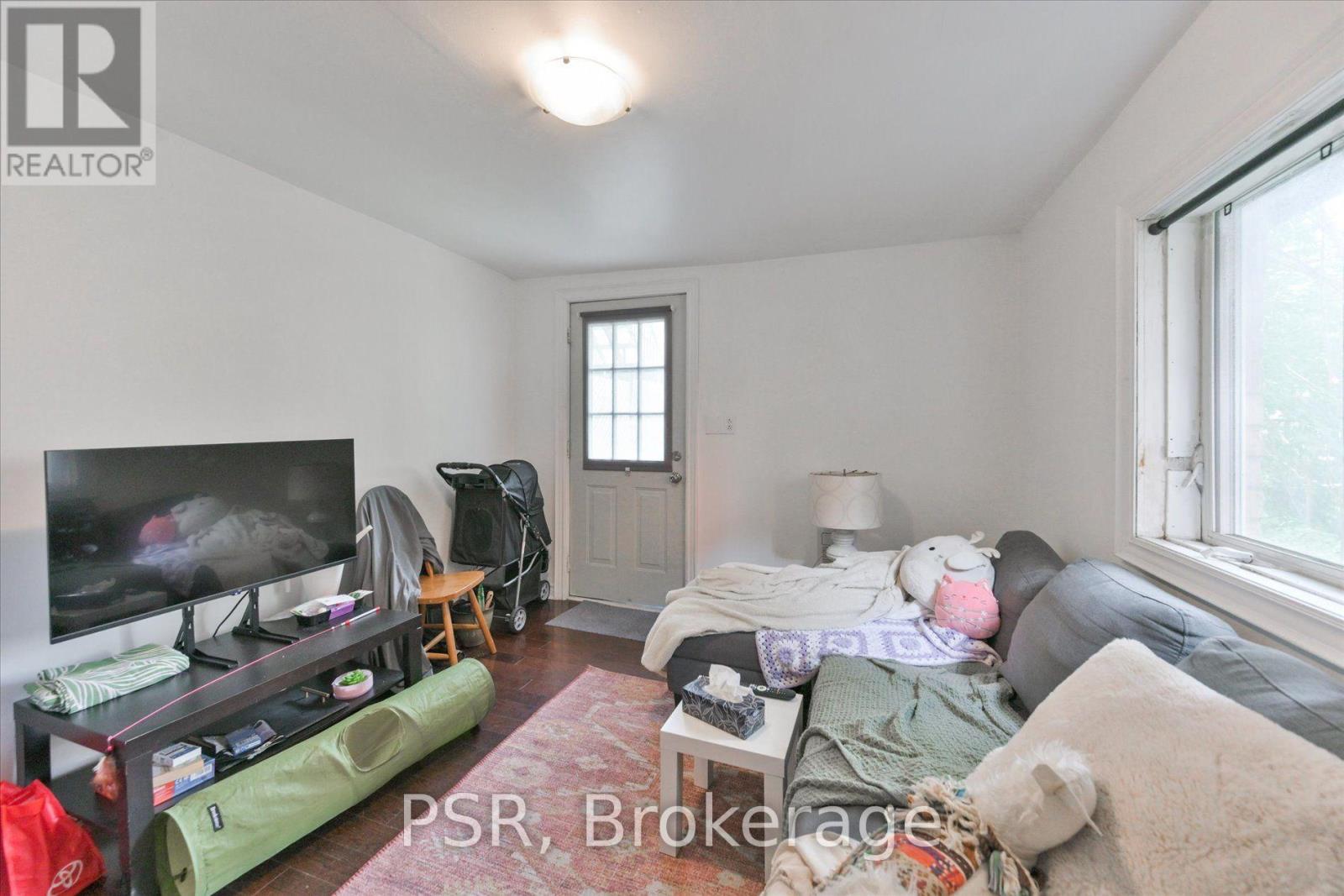 64 Gladstone Avenue, Toronto, Ontario  M6J 3K8 - Photo 10 - C13752526