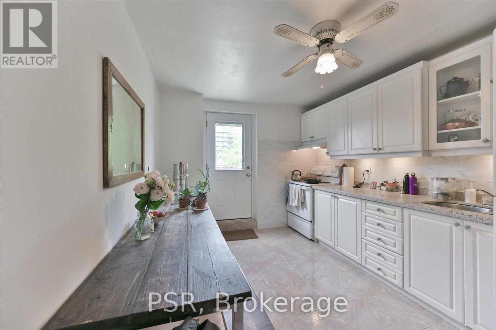 64 Gladstone Avenue, Toronto, Ontario  M6J 3K8 - Photo 21 - C13752526