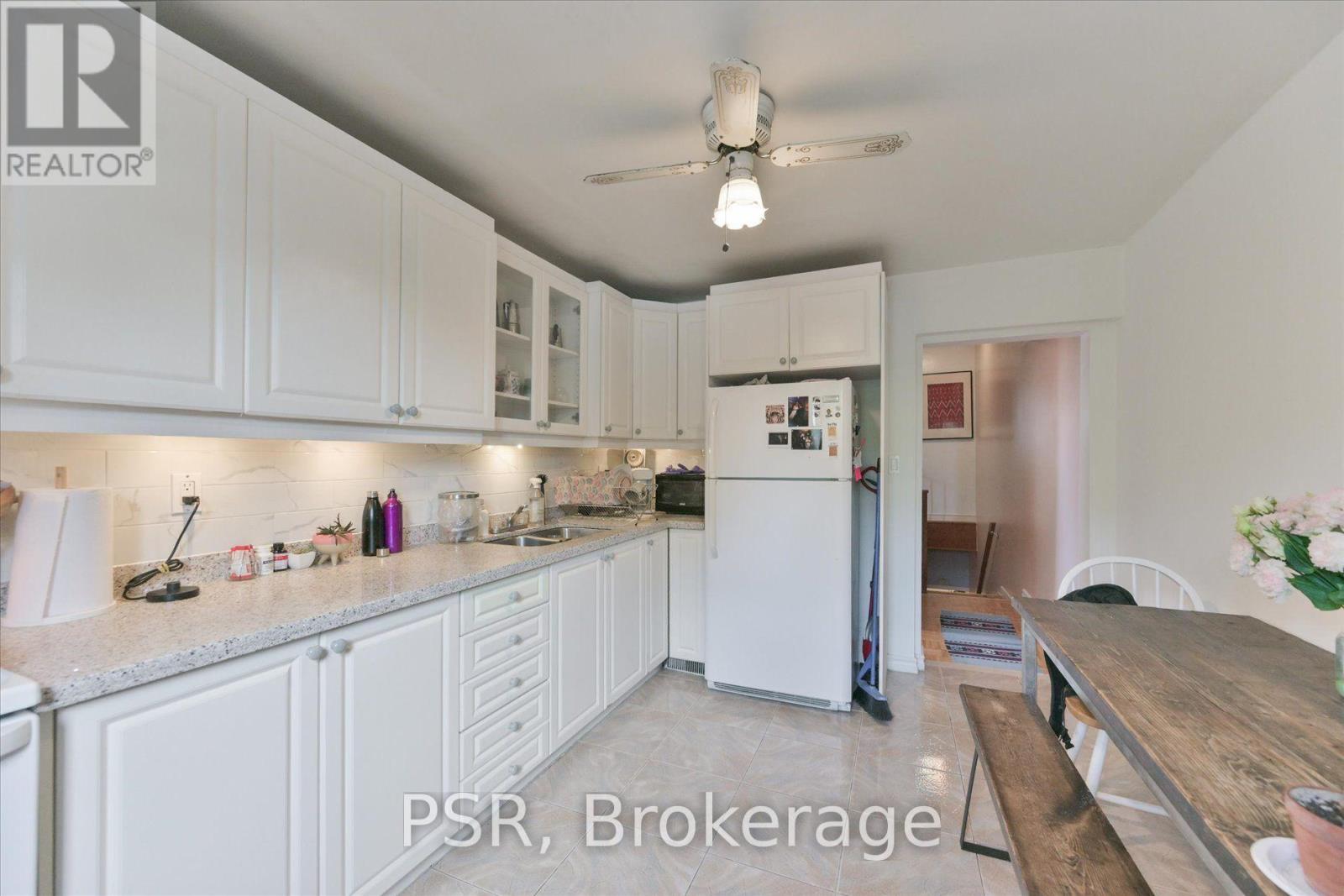 64 Gladstone Avenue, Toronto, Ontario  M6J 3K8 - Photo 23 - C13752526