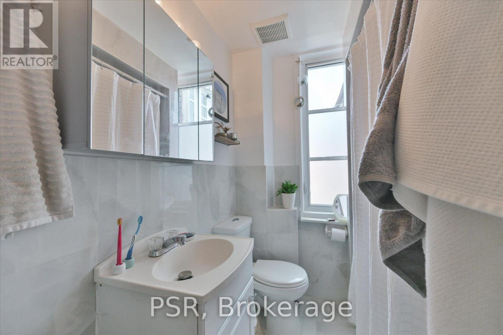 64 Gladstone Avenue, Toronto, Ontario  M6J 3K8 - Photo 27 - C13752526