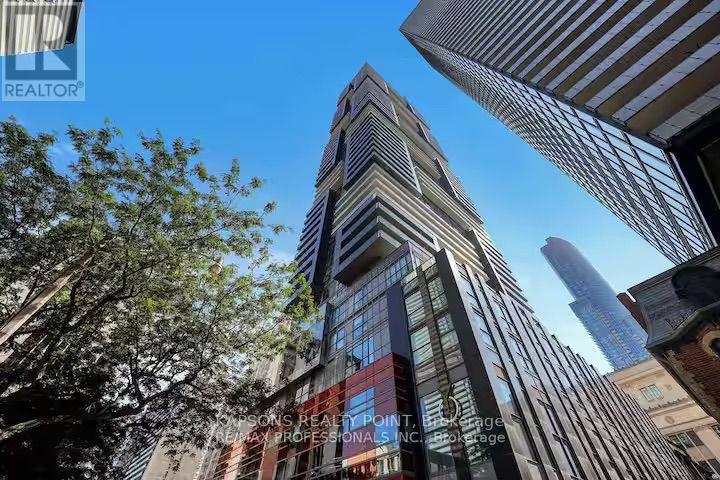 6512 - 7 GRENVILLE STREET, Toronto, Ontario