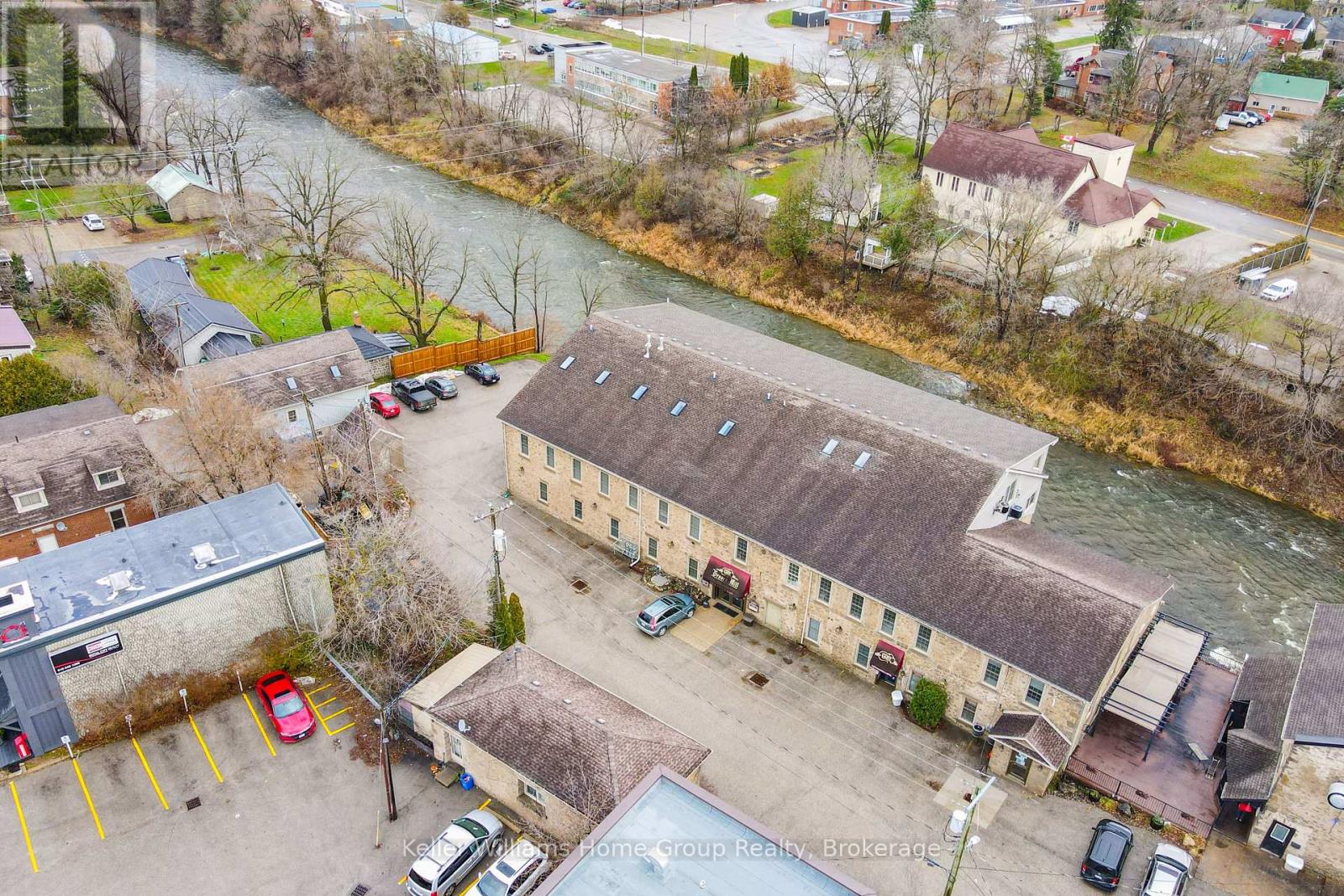 2d - 160 St David Street S, Centre Wellington (Fergus), Ontario  N1M 2L4 - Photo 1 - X13752674