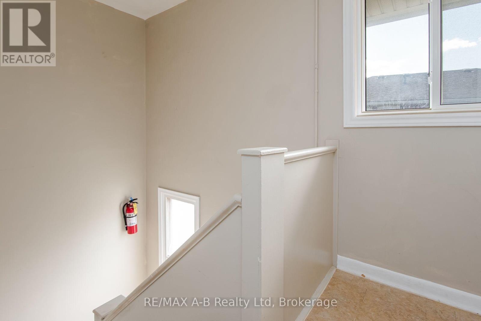 727 Frederick Street, Kitchener, Ontario  N2B 2B3 - Photo 21 - X13752760
