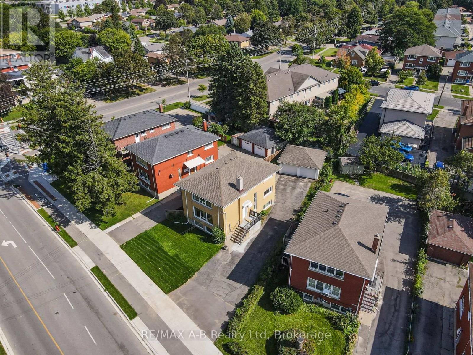 727 Frederick Street, Kitchener, Ontario  N2B 2B3 - Photo 38 - X13752760