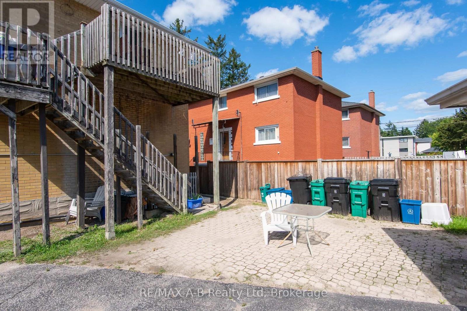 727 Frederick Street, Kitchener, Ontario  N2B 2B3 - Photo 7 - X13752760