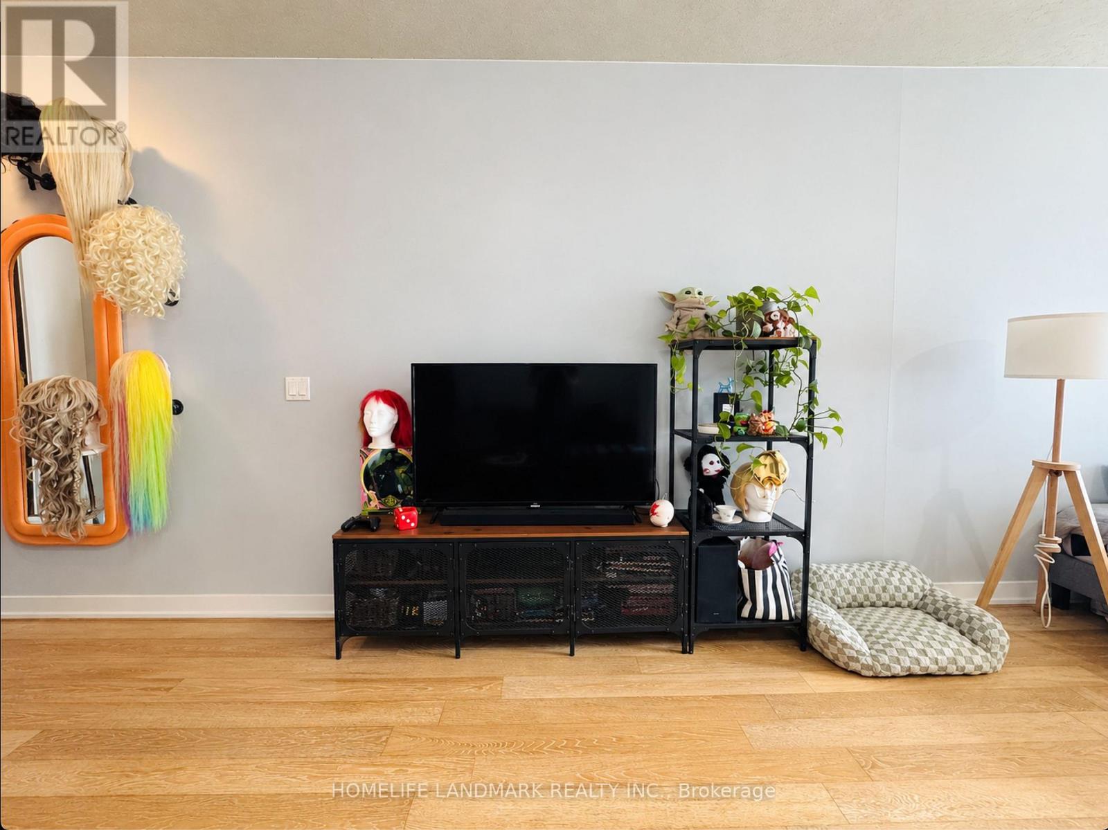 409 - 1190 Dundas Street Avenue, Toronto, Ontario  M4M 2T1 - Photo 2 - E13752334