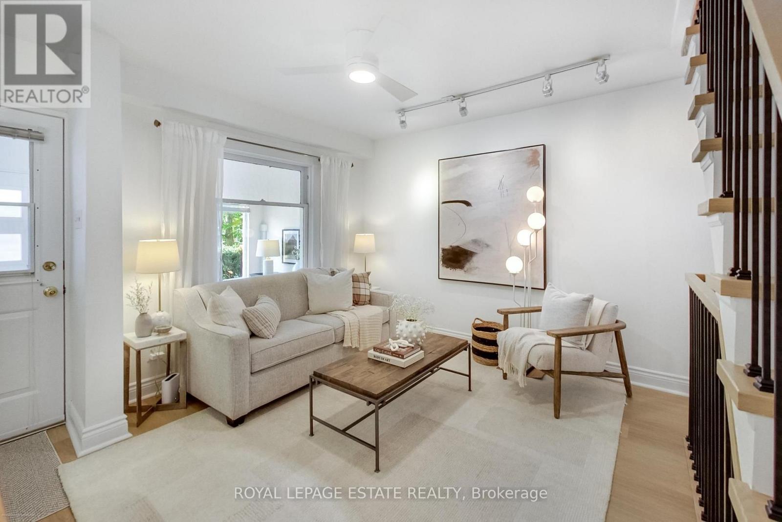 151 Drayton Avenue, Toronto, Ontario  M4C 3M1 - Photo 3 - E13752462