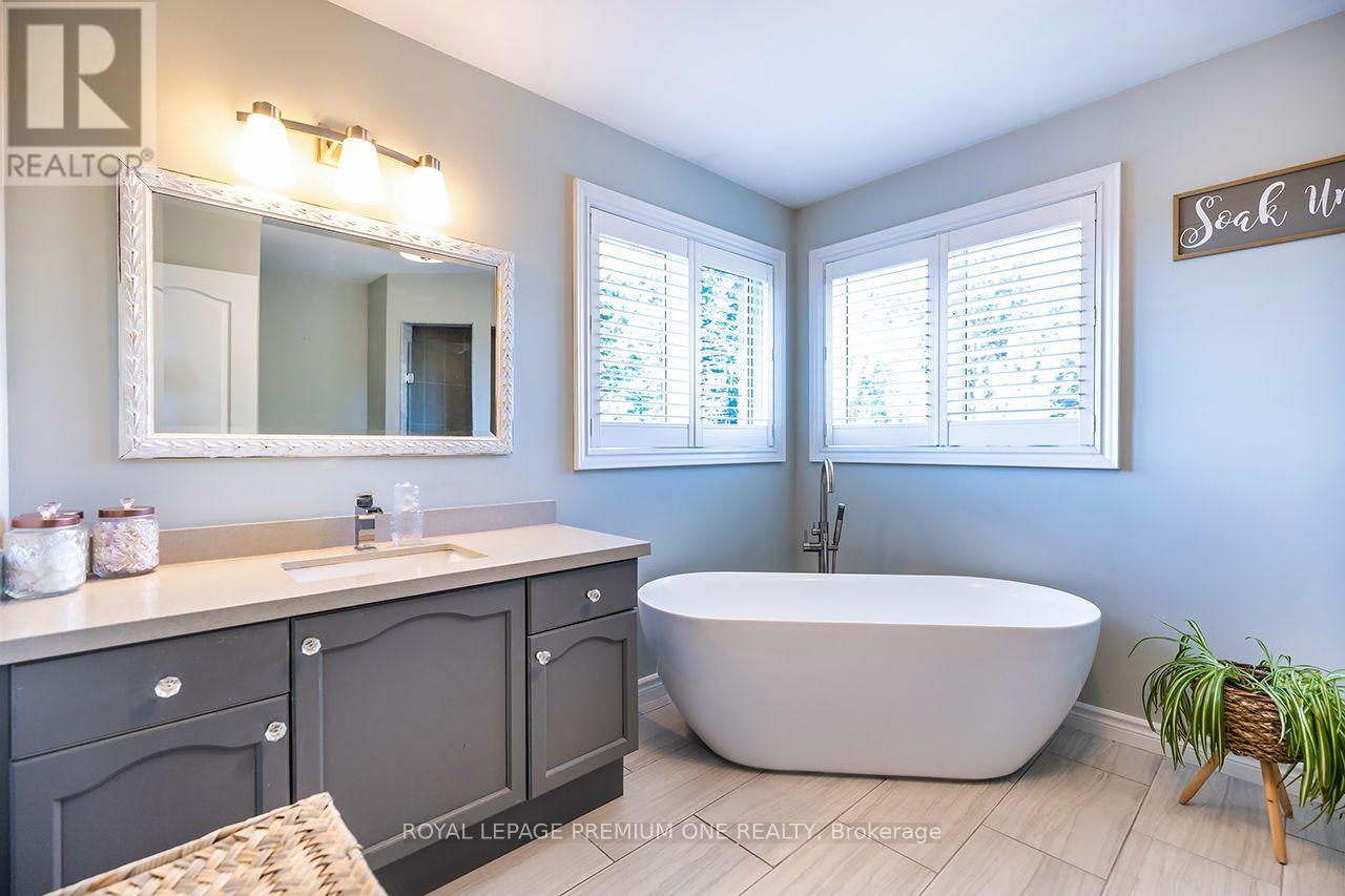 66 Bridlewood Boulevard, Whitby, Ontario  L1R 3C9 - Photo 29 - E13752570