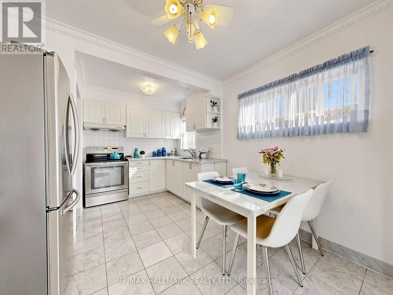 20 Elfreda Boulevard, Toronto, Ontario  M1L 4L7 - Photo 10 - E13752622