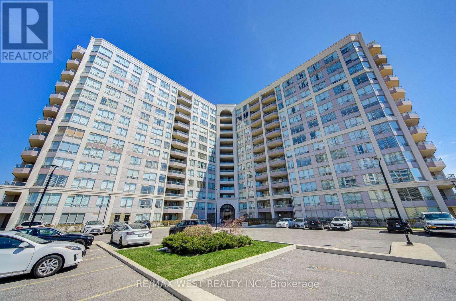 317 - 9017 LESLIE STREET, Richmond Hill, Ontario