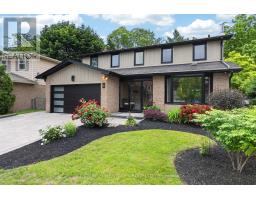 28 INNIS CRESCENT, Richmond Hill, Ontario