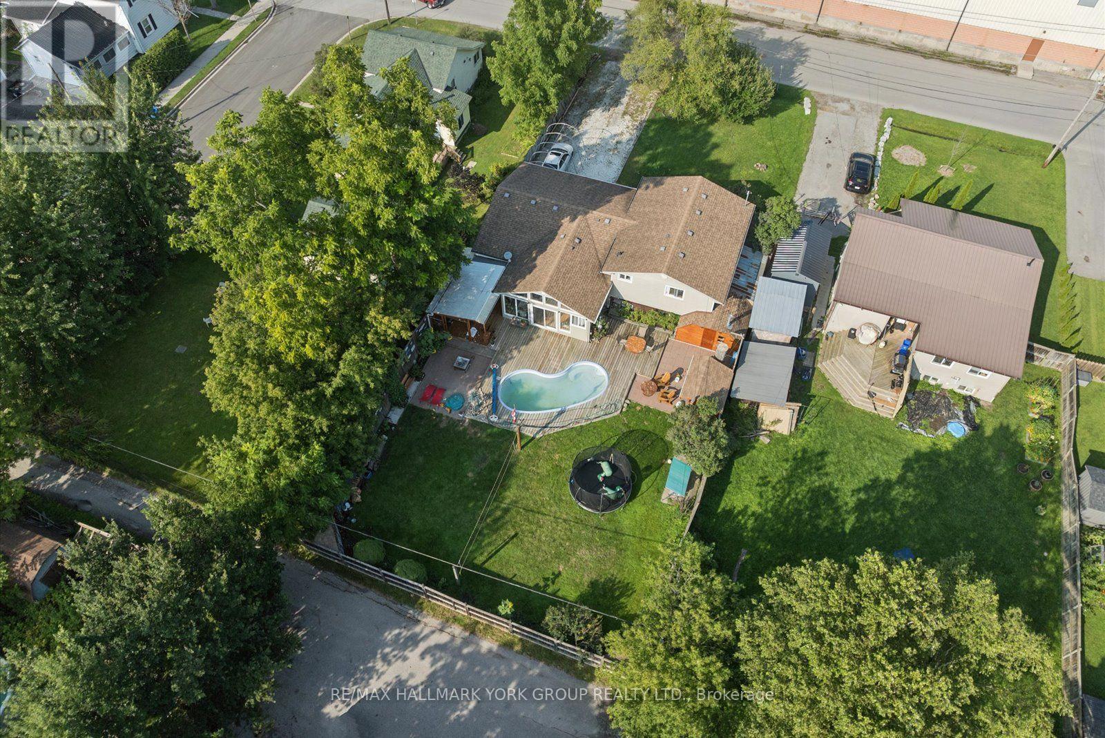 54 NORTH STREET, Georgina, Ontario