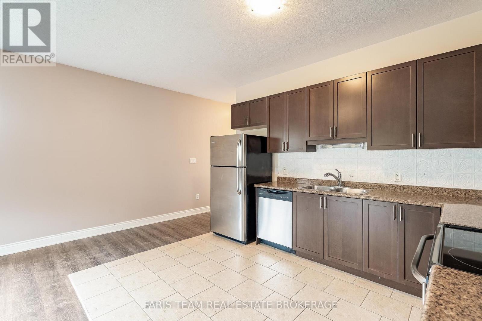 3118 Emperor Drive, Orillia, Ontario  L3V 0G4 - Photo 9 - S13752688