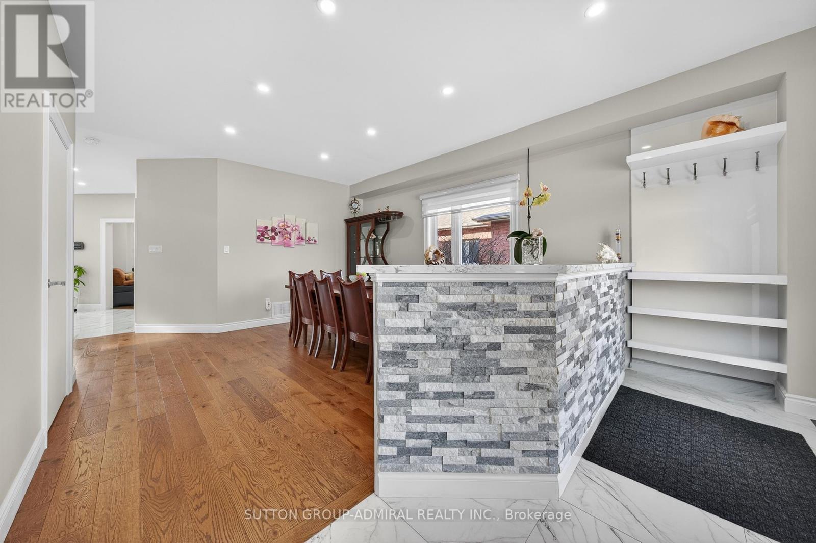 62 Prince George Crescent, Barrie, Ontario  L4N 0K9 - Photo 8 - S13752710