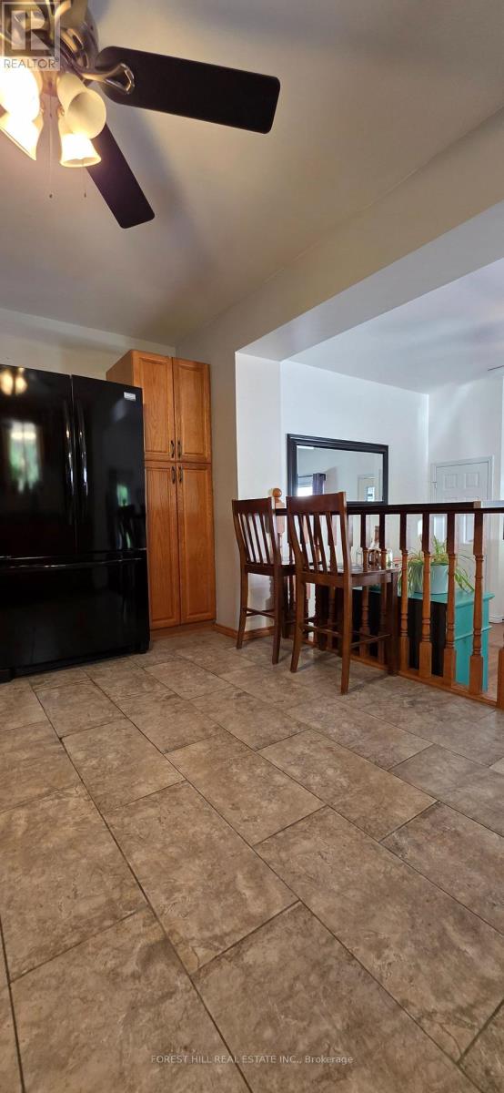 4 Karen Crescent, Orillia, Ontario  L3V 3H1 - Photo 9 - S13752718