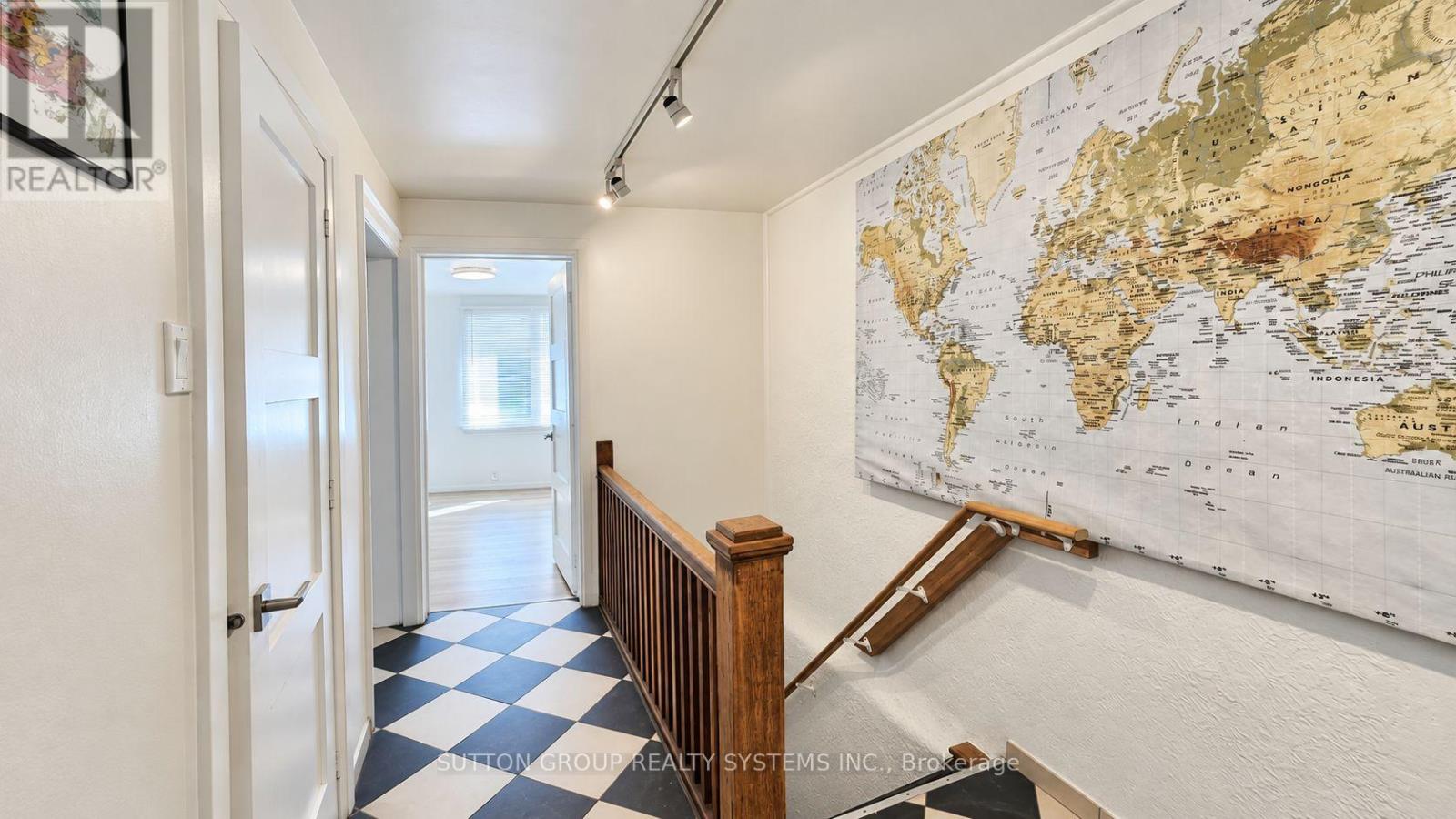 2nd Floor - 616 Rogers Road, Toronto, Ontario  M6M 1B8 - Photo 8 - W13752352