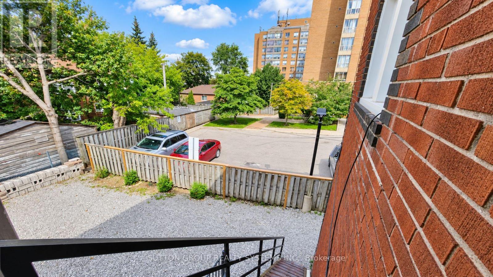 2nd Floor - 616 Rogers Road, Toronto, Ontario  M6M 1B8 - Photo 9 - W13752352