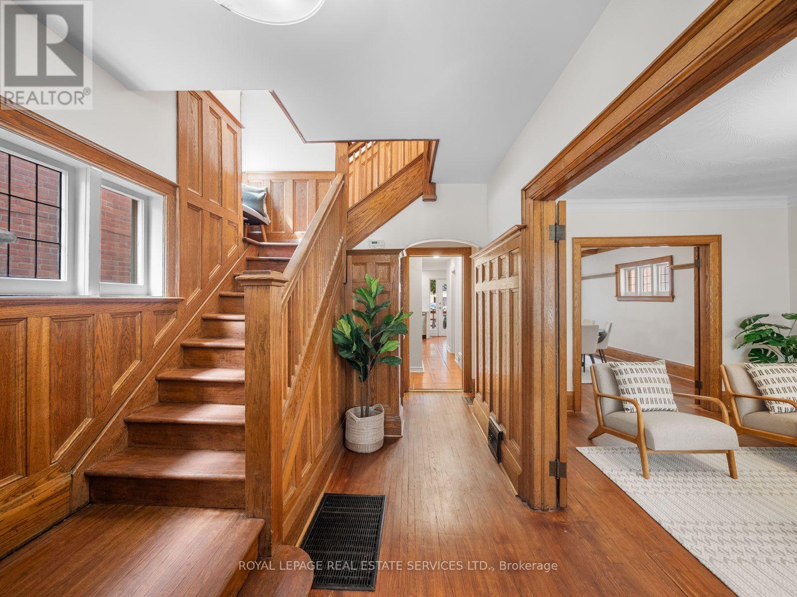 554 Runnymede Road, Toronto, Ontario  M6S 2Z7 - Photo 20 - W13752374