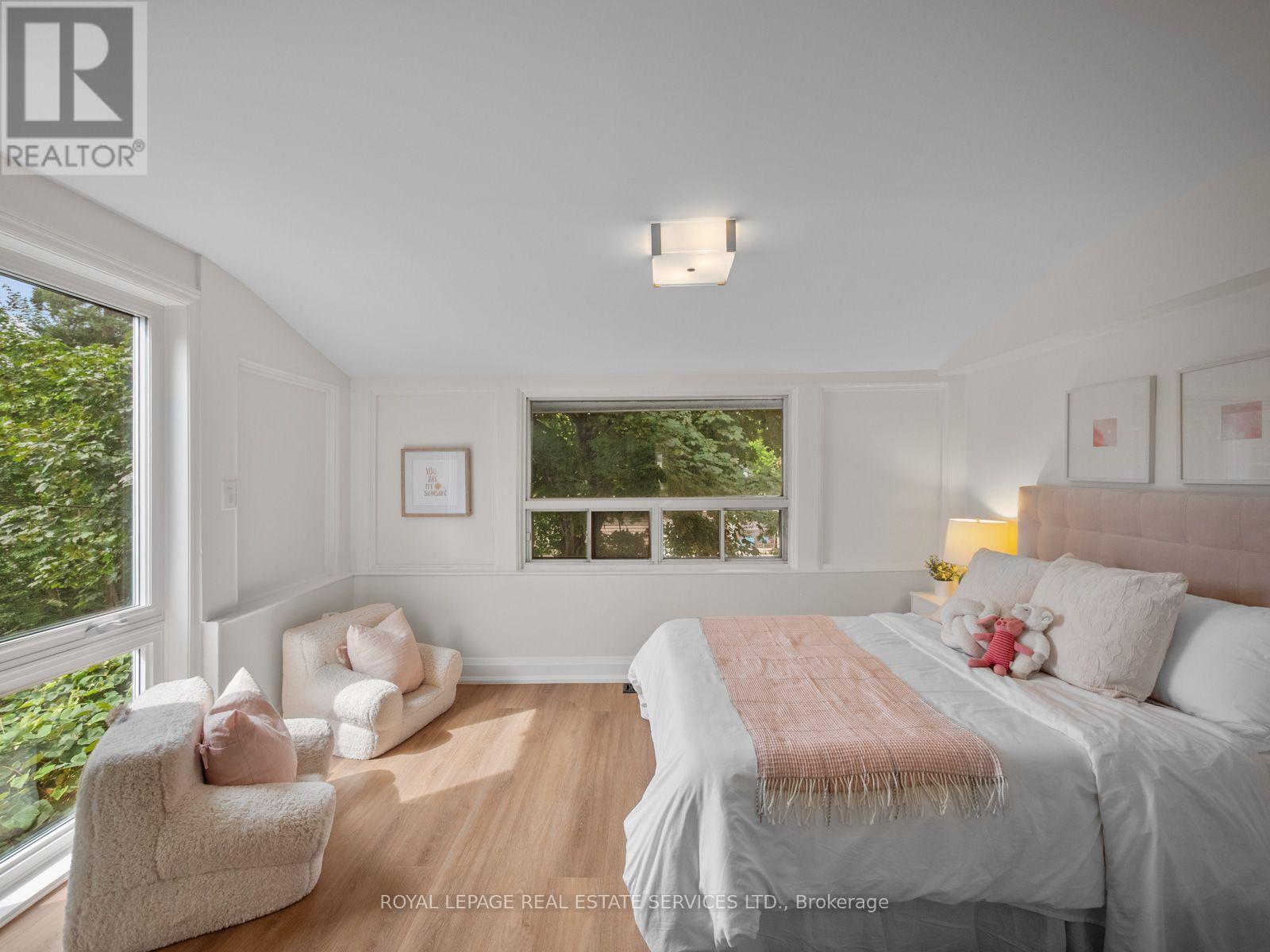 554 Runnymede Road, Toronto, Ontario  M6S 2Z7 - Photo 25 - W13752374
