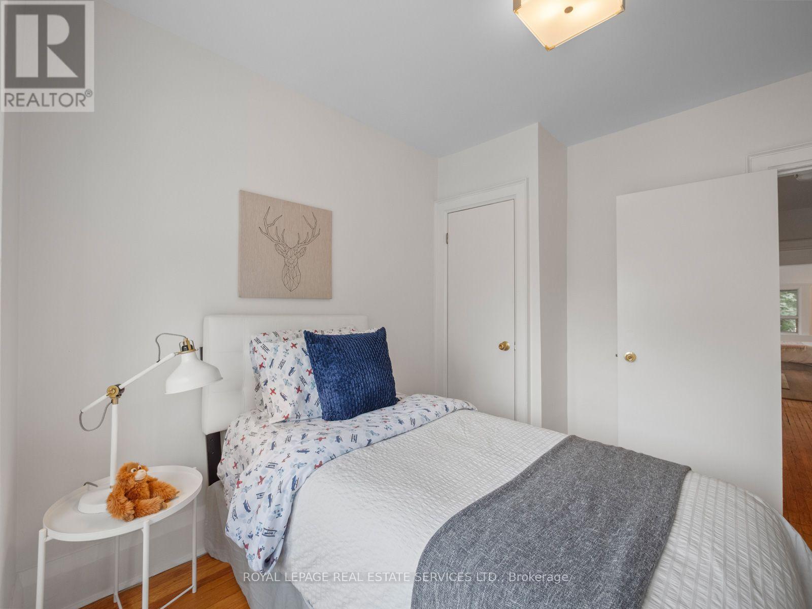 554 Runnymede Road, Toronto, Ontario  M6S 2Z7 - Photo 32 - W13752374