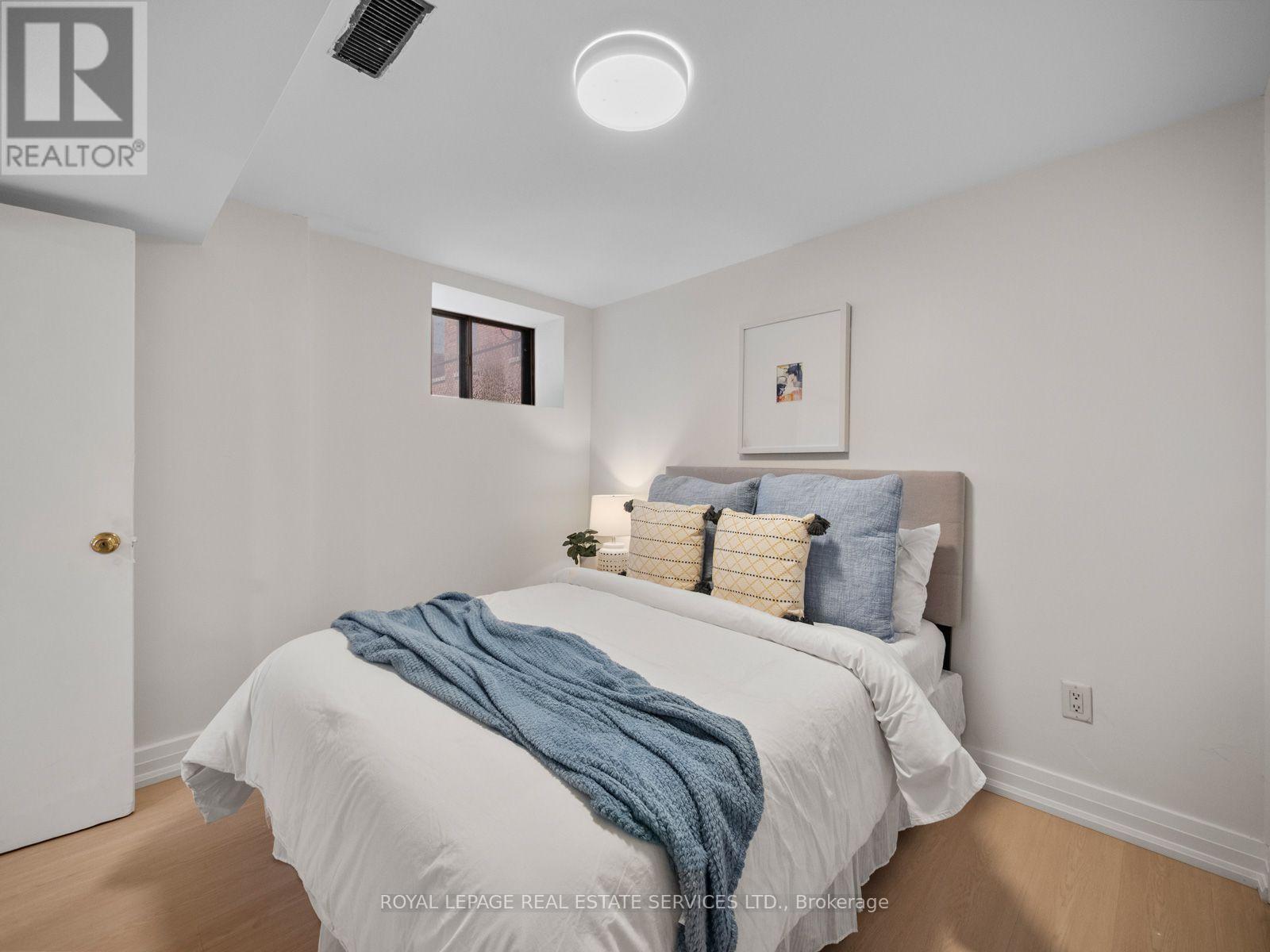 554 Runnymede Road, Toronto, Ontario  M6S 2Z7 - Photo 44 - W13752374