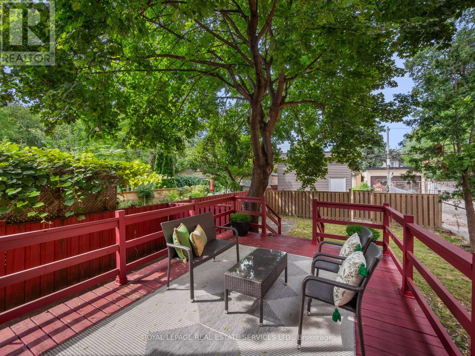 554 Runnymede Road, Toronto, Ontario  M6S 2Z7 - Photo 47 - W13752374