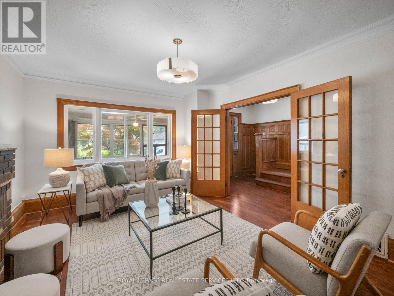 554 Runnymede Road, Toronto, Ontario  M6S 2Z7 - Photo 9 - W13752374