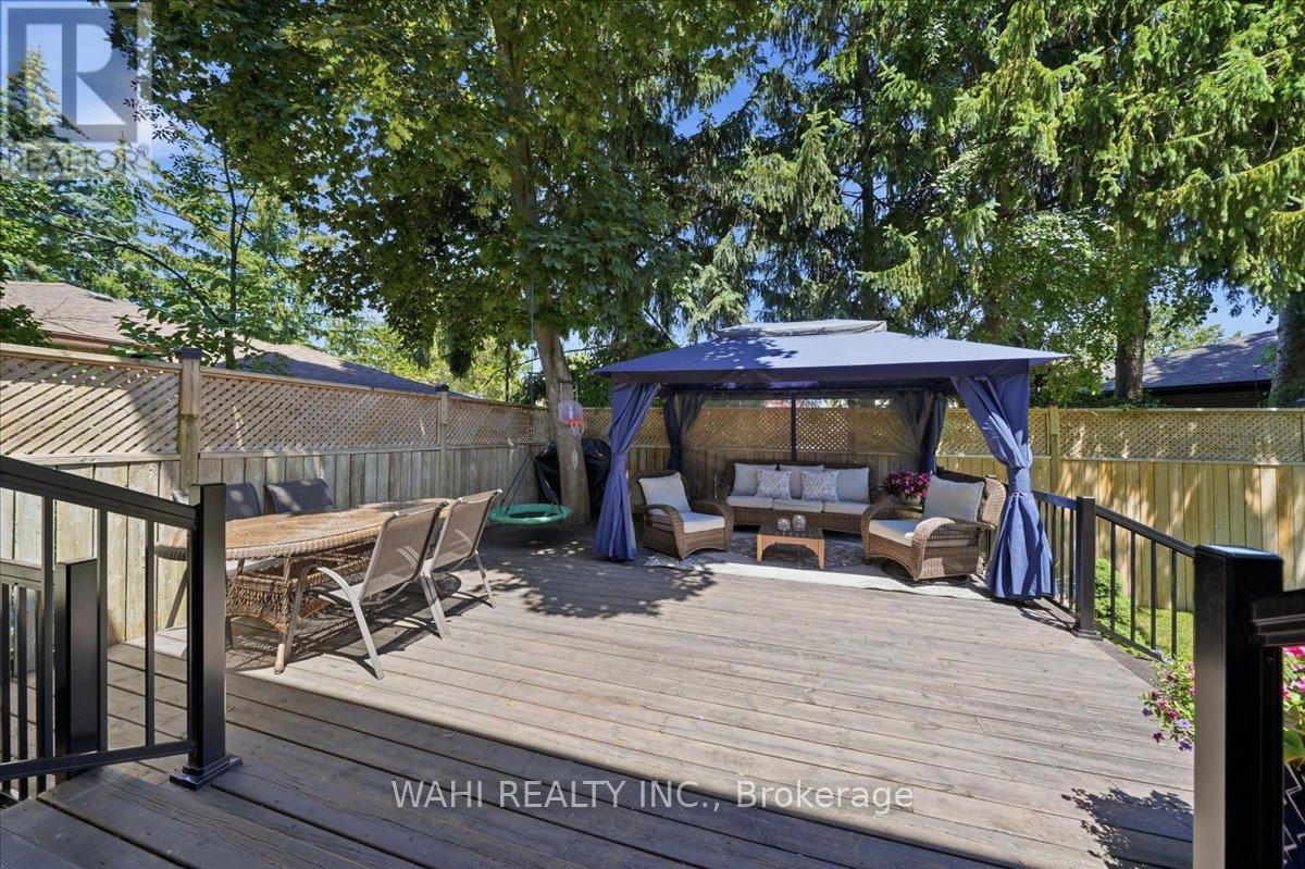 1141 Vicki Lane, Mississauga, Ontario  L5C 2X9 - Photo 43 - W13752422