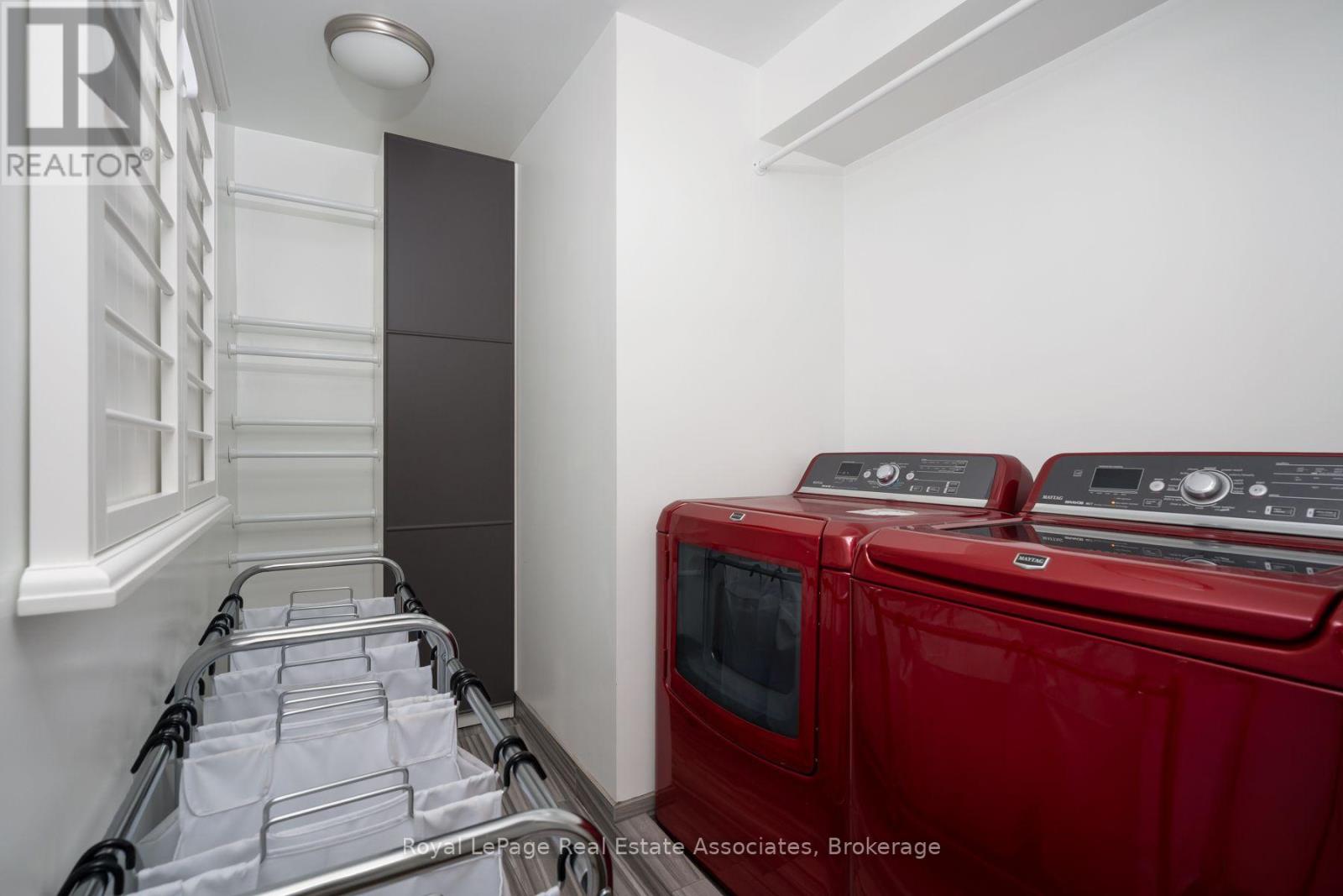 1349 Birchwood Heights Drive, Mississauga, Ontario  L5G 2Y3 - Photo 38 - W13752440