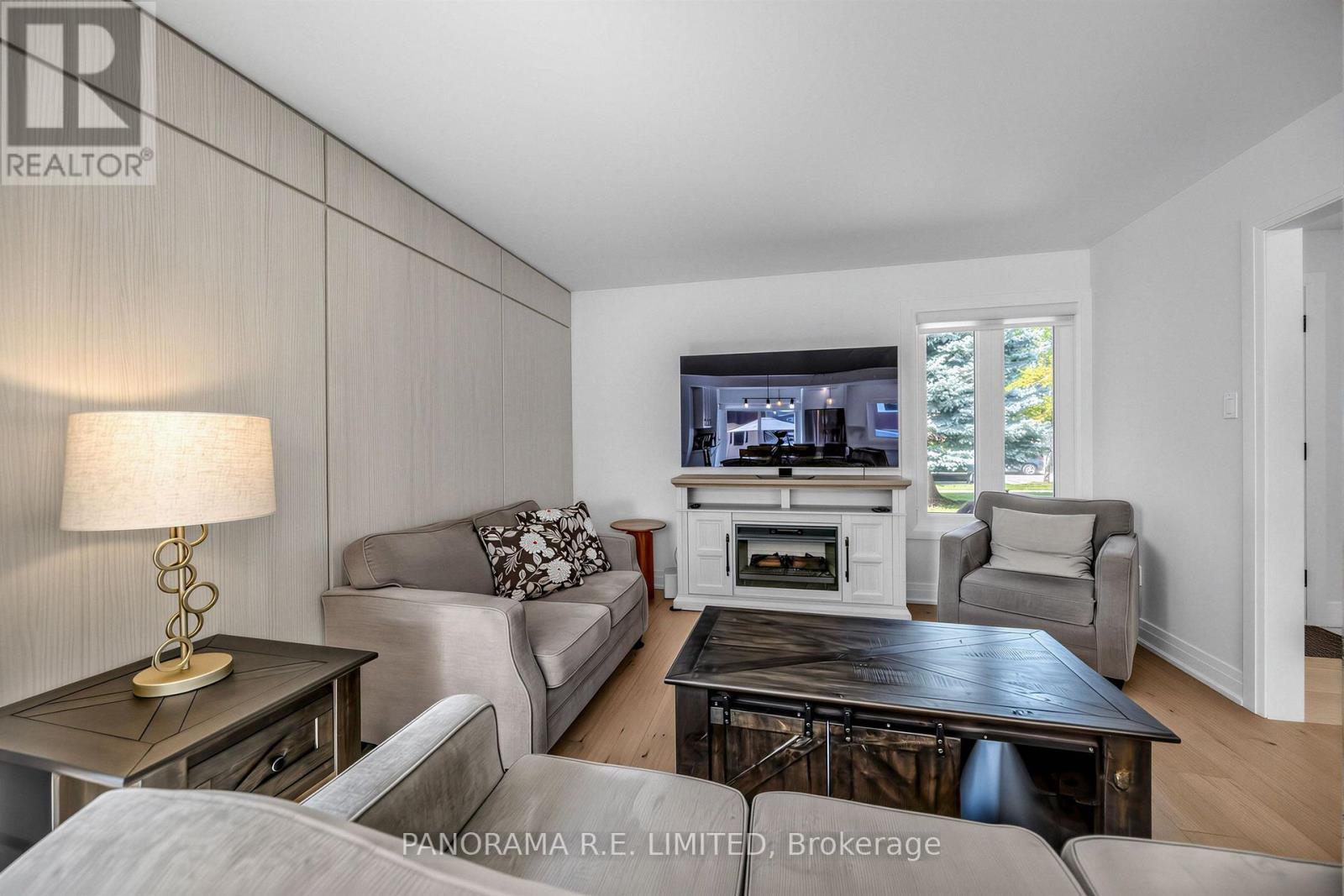 291 Glenn Hawthorne Boulevard, Mississauga, Ontario  L5R 2M2 - Photo 4 - W13752466