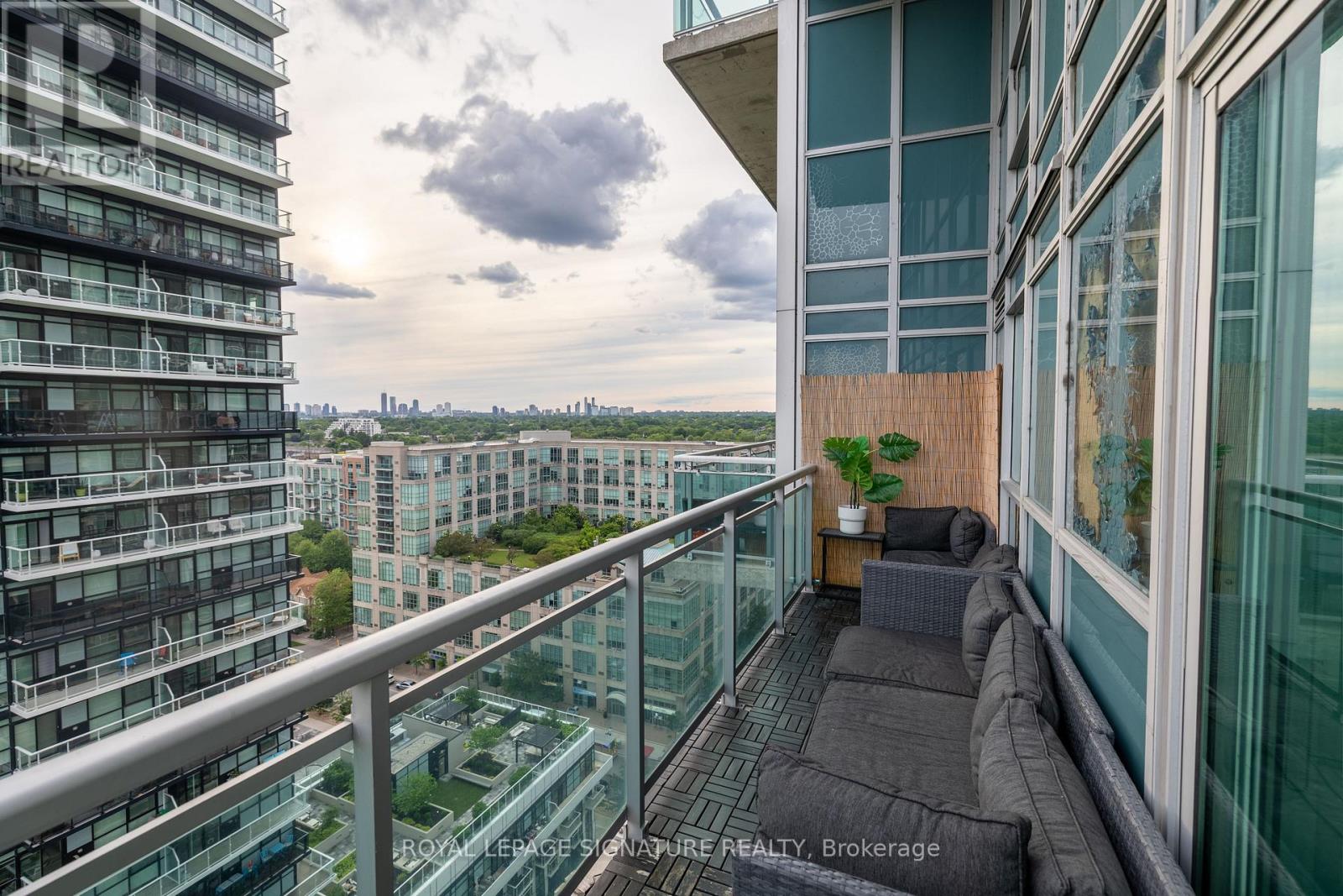 1905 - 155 Legion Road N, Toronto, Ontario  M8Y 0A7 - Photo 24 - W13752478