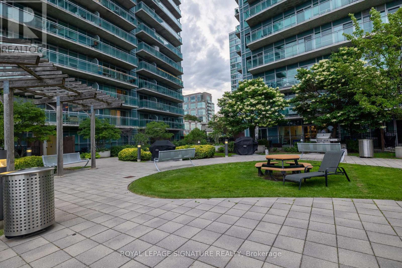1905 - 155 Legion Road N, Toronto, Ontario  M8Y 0A7 - Photo 35 - W13752478